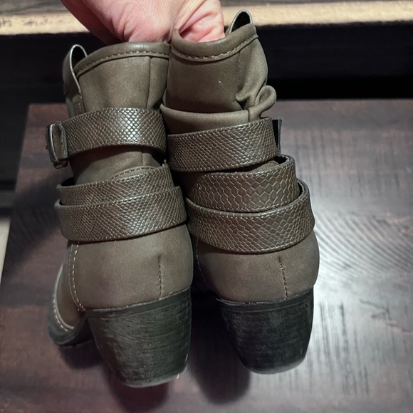 Booties - Picture 3 of 5